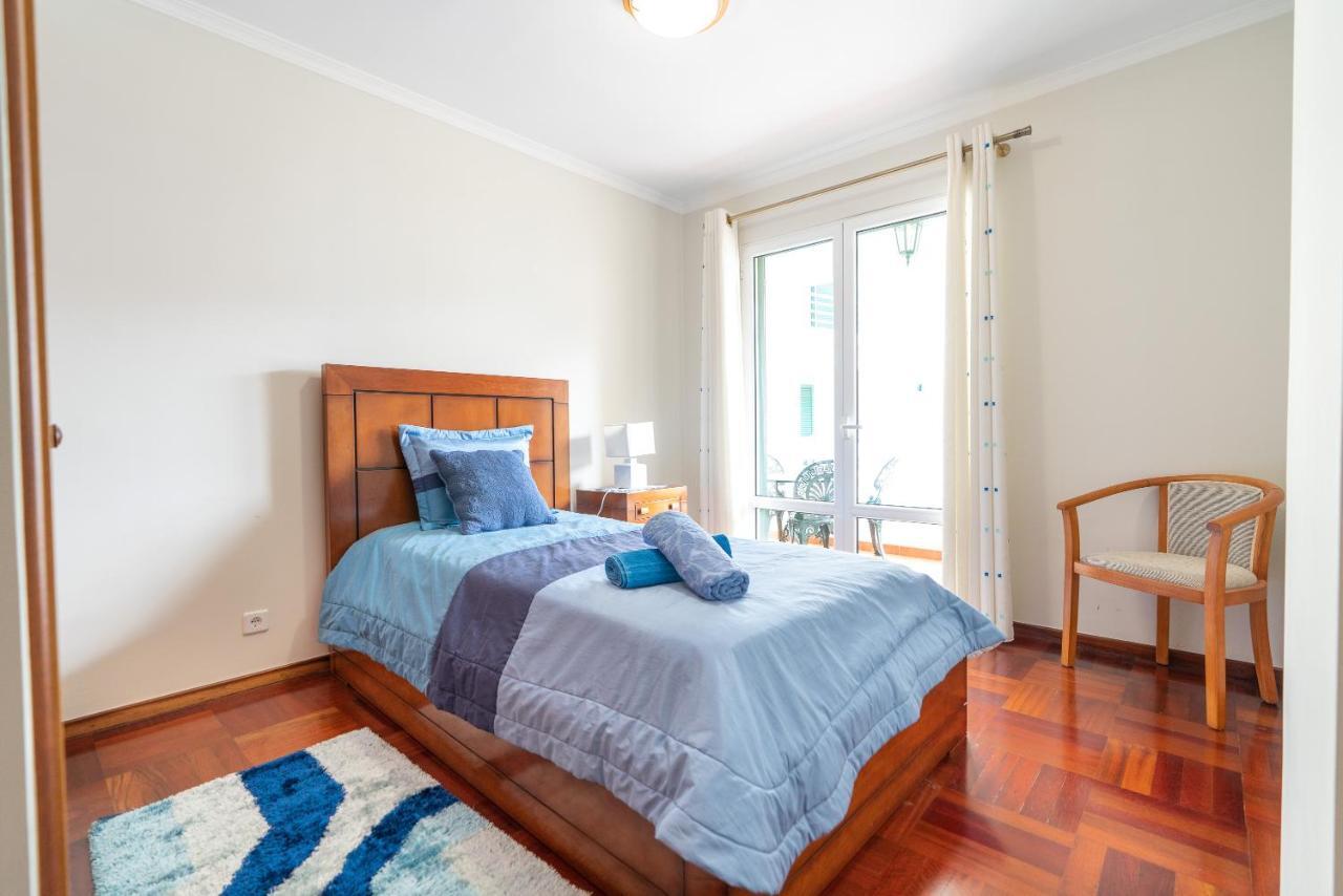 Apartamento Alberto ฟุงชาล ภายนอก รูปภาพ
