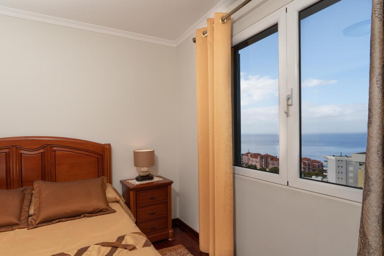 Apartamento Alberto ฟุงชาล ภายนอก รูปภาพ