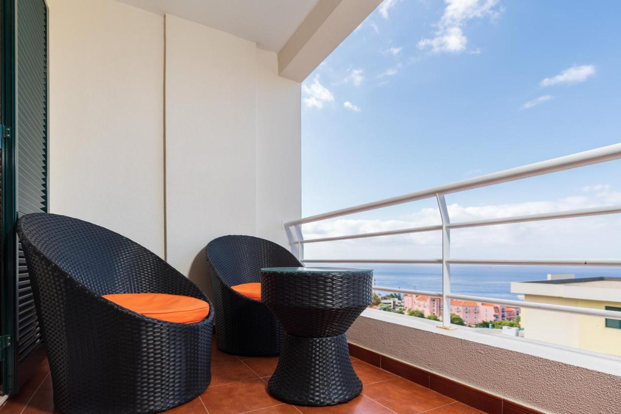 Apartamento Alberto ฟุงชาล ภายนอก รูปภาพ