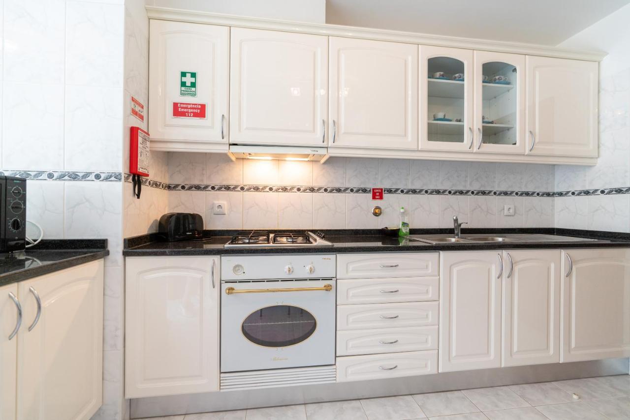 Apartamento Alberto ฟุงชาล ภายนอก รูปภาพ